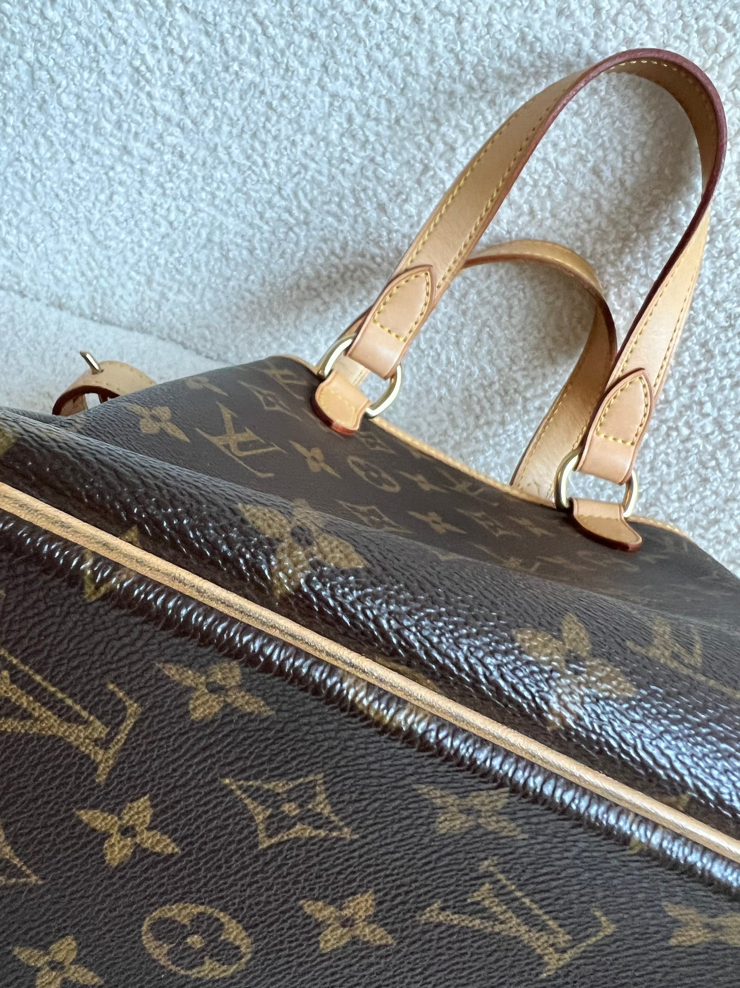Louis Vuitton Batignolles in Monogram Canvas
