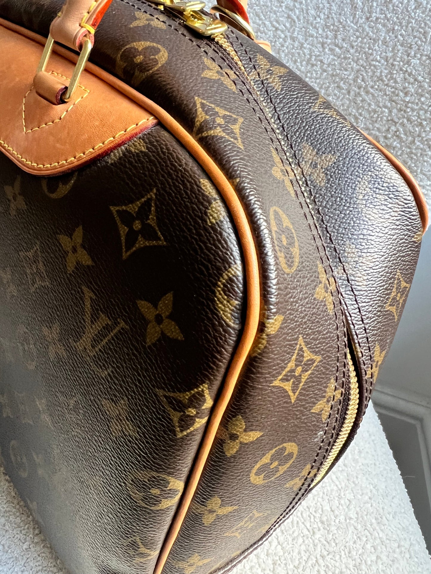 Louis Vuitton Deauville Monogram