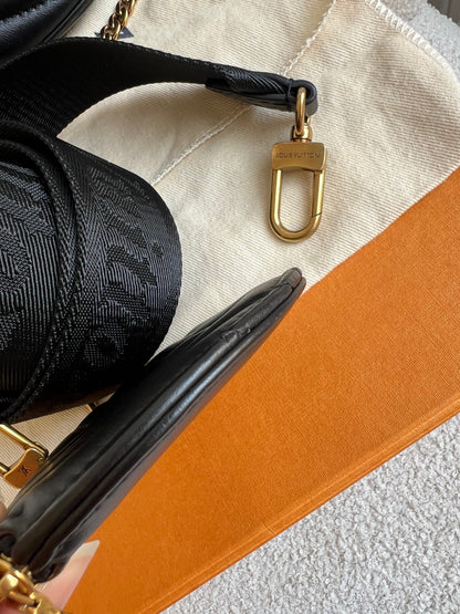 Louis Vuitton Black New Wave Multi Pochette (RRP £2070)