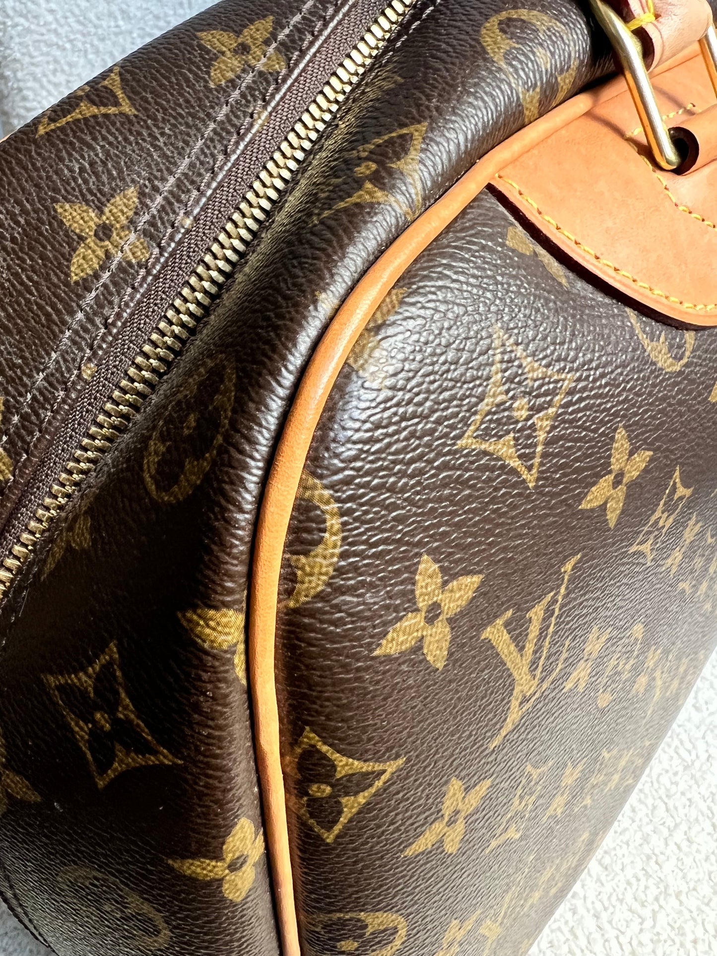 Louis Vuitton Deauville Monogram