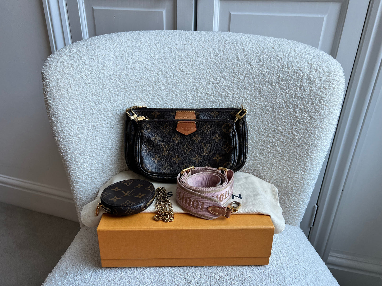 Louis Vuitton Multi Pochette Accessoires Rose Chiaro (RRP £2030)