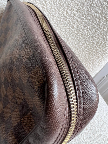 Louis Vuitton Damier Ebene Trousse Toilette