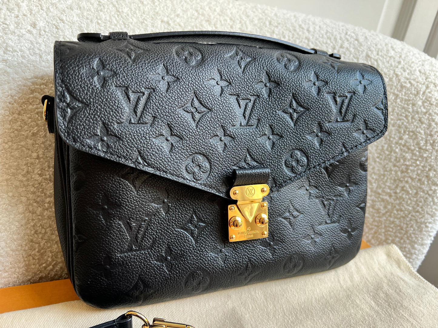 Louis Vuitton Pochette Metis Black Empreinte (RRP £2,200)