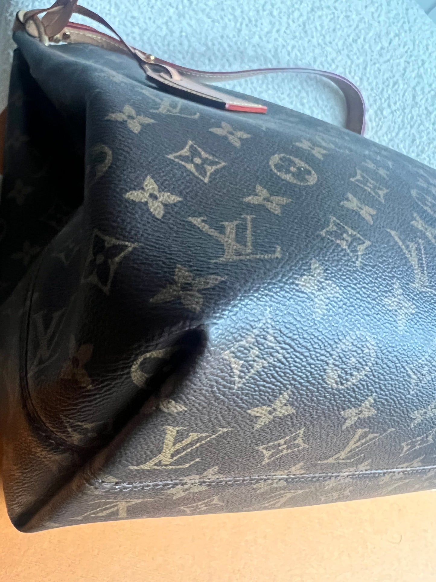 Louis Vuitton Graceful MM Monogram (RRP £1,420)