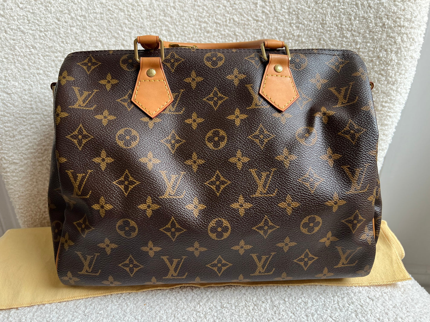 Louis Vuitton Speedy 30 Bandouliere Monogram (RRP £1450)