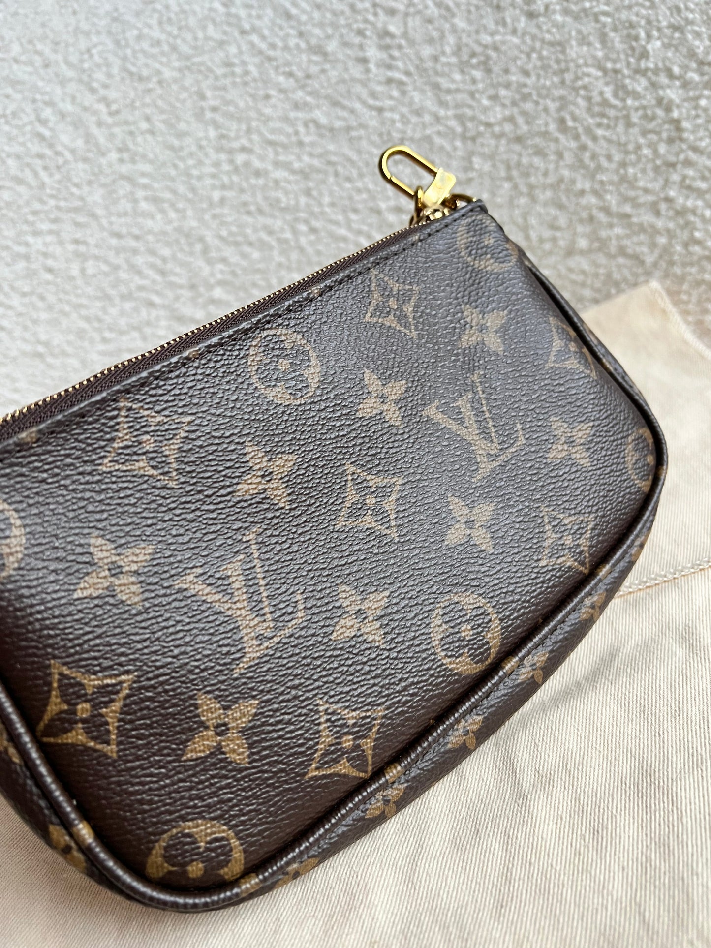 Louis Vuitton Multi Pochette Accessoires Rose Chiaro (RRP £2030)