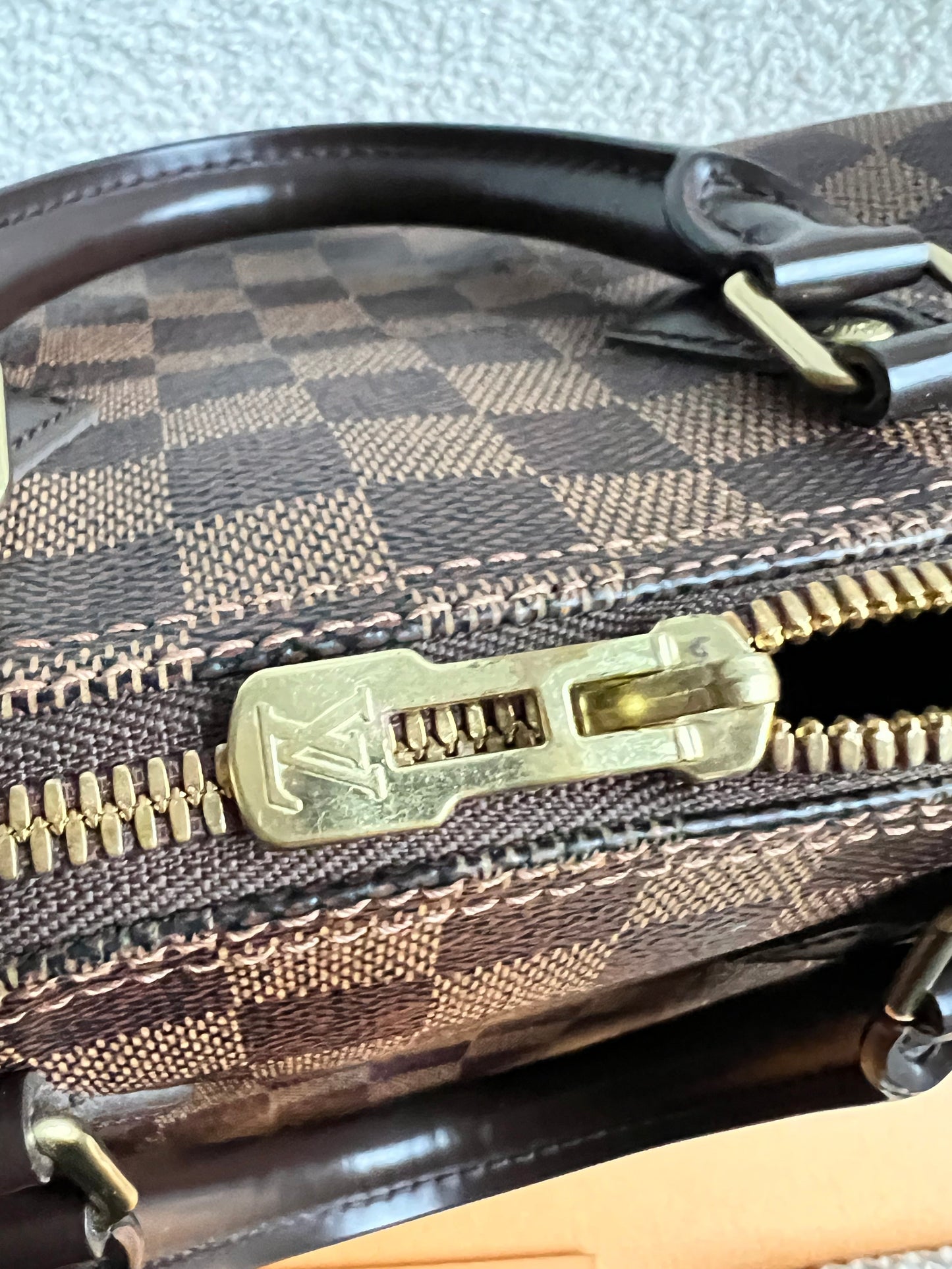 Louis Vuitton Speedy 25 Bandouliere Damier Ebene (RRP £1,440)