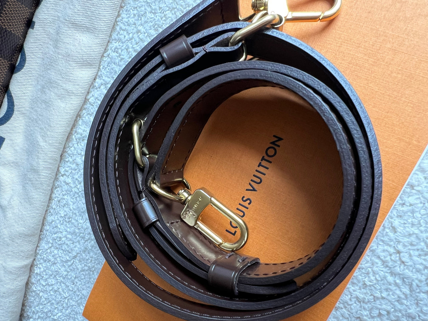 Louis Vuitton Speedy 25 Bandouliere Damier Ebene (RRP £1,470)