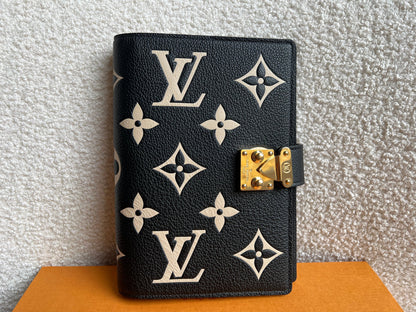 Louis Vuitton Notebook Cover Paul MM in Bicolour Giant Monogram