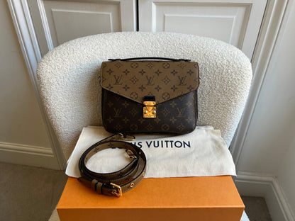 Louis Vuitton Pochette Metis Reverse Monogram (RRP £2,060)