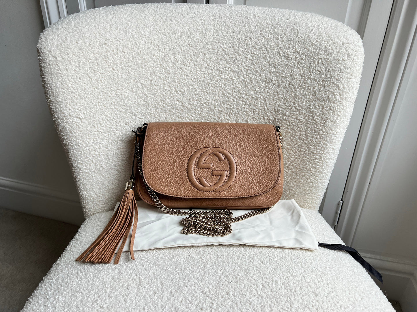 Gucci Beige Soho Chain Crossbody Flap Bag