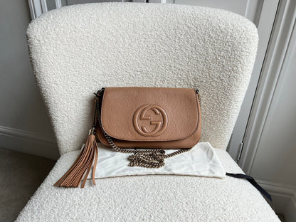 Gucci Beige Soho Chain Crossbody Flap Bag