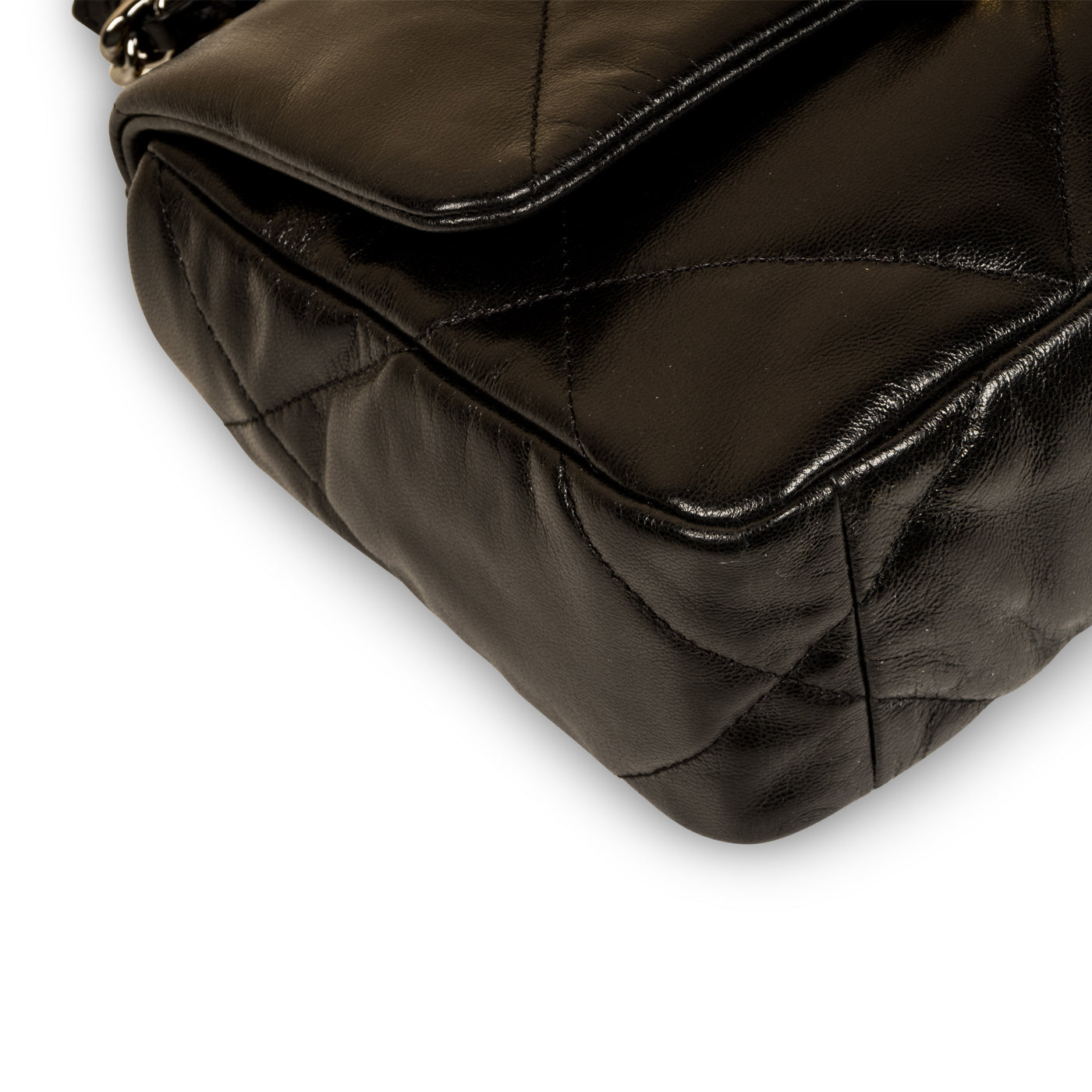 Chanel Chanel 19 Lambskin Black Shoulder Bag Style 26