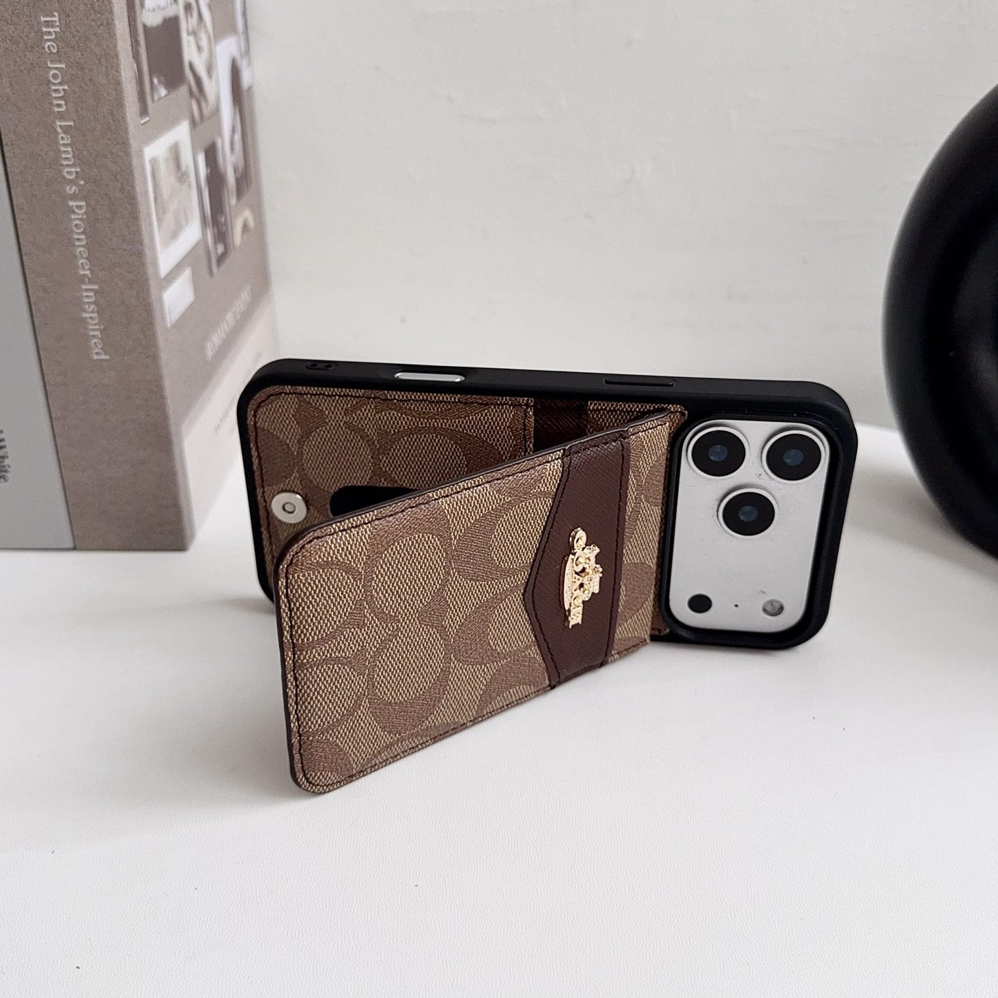 Card Holder Coach iPhone Case for 17 series