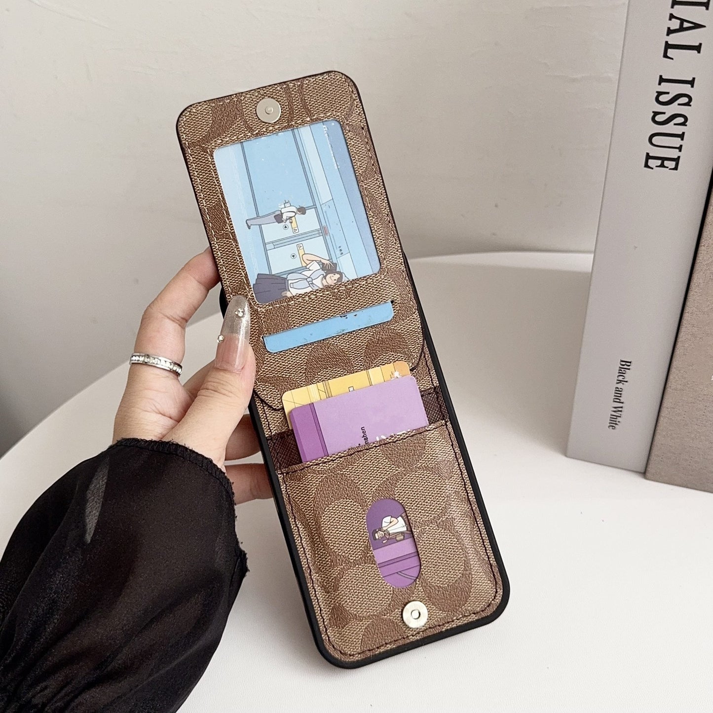 Card Holder Coach iPhone Case for 17 series