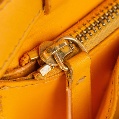 Celine Medium Classic Box Leather Crossbody Bag (MLB-MFtpIp)