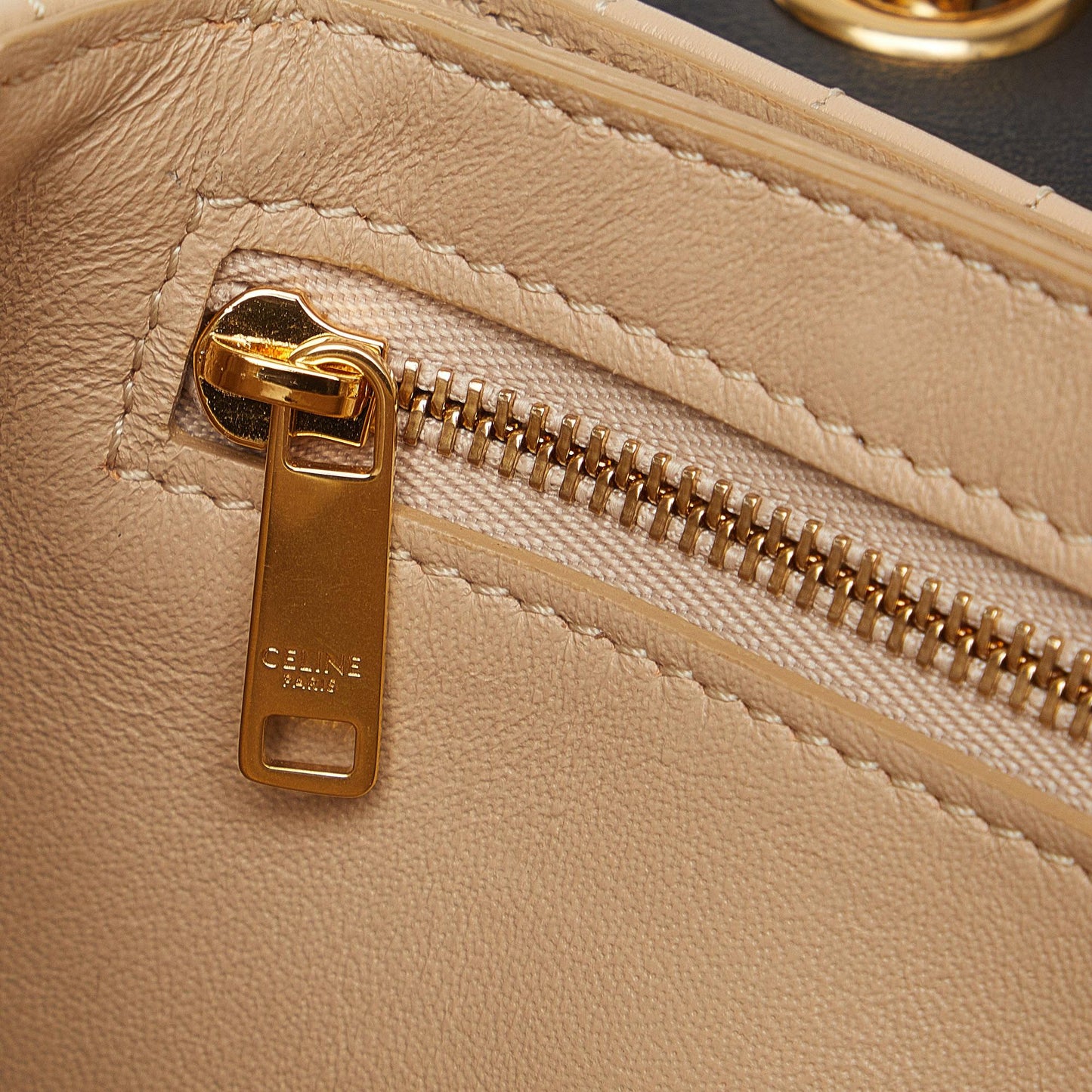 Celine Medium Quilted C Crossbody (MLB-BpAtmE)