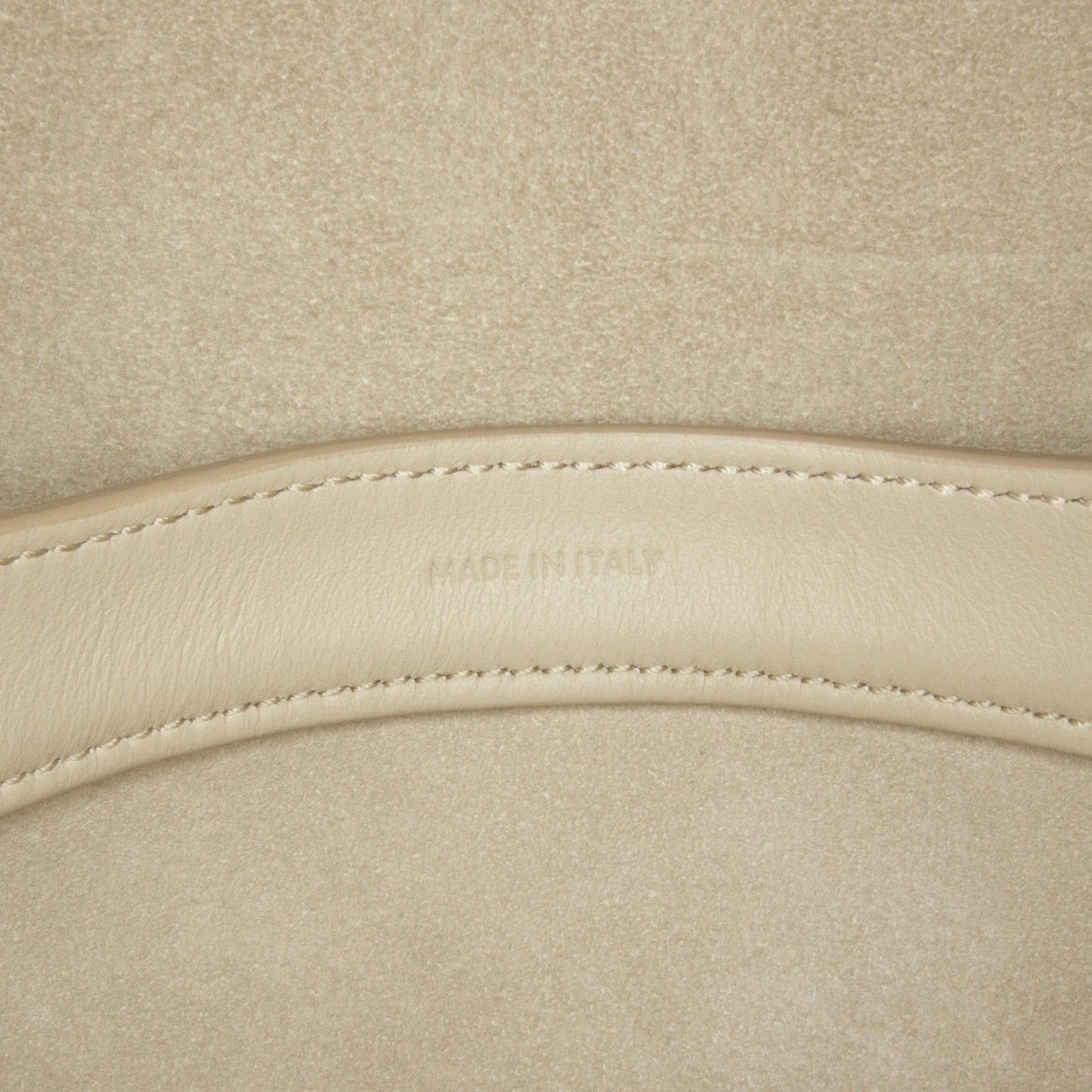 Celine Teen Soft 16 Crossbody (MLB-36tWun)