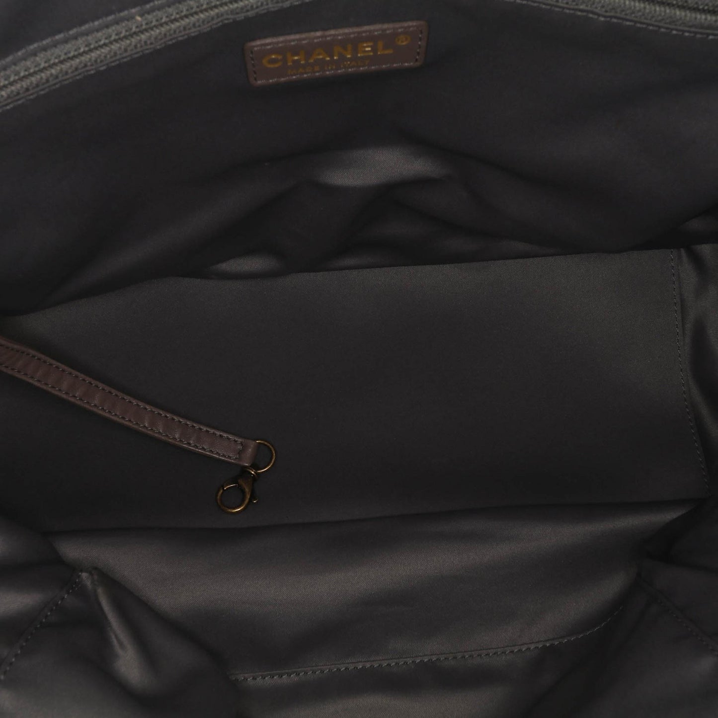 Chanel Cc Quilted Calfskin Triptych Tote