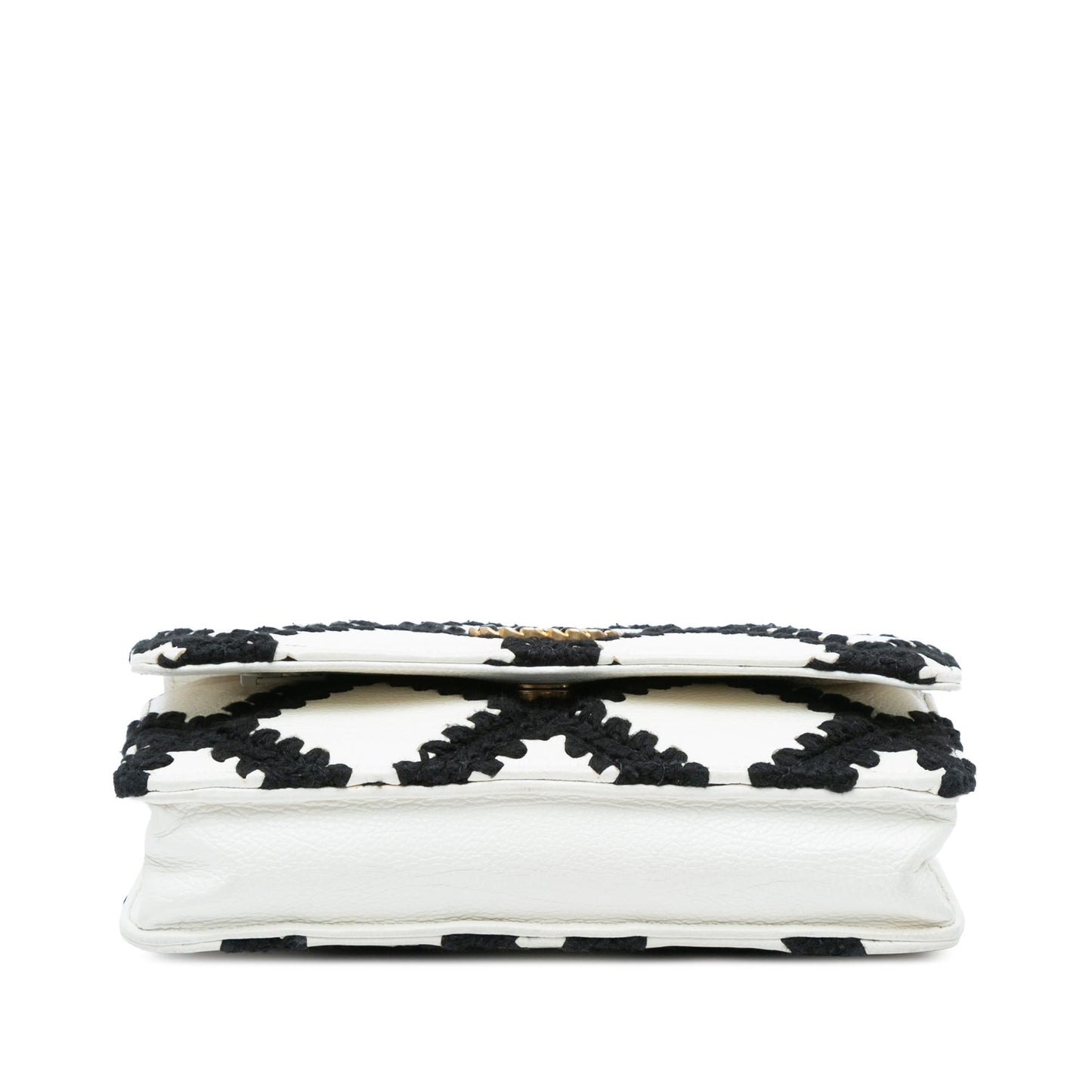 Chanel Calfskin Crochet 19 Wallet On Chain (SHG-mu2cGS)