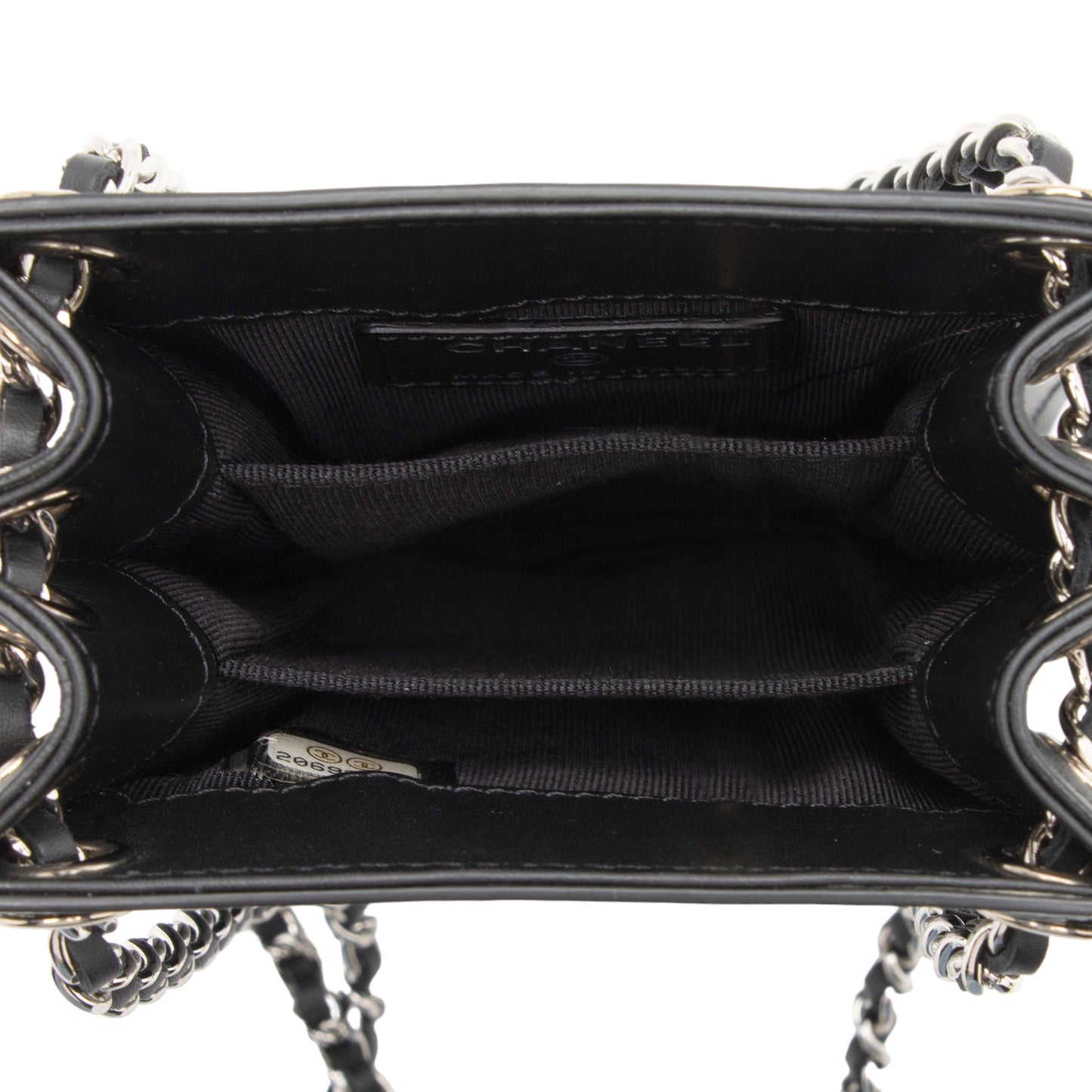 Chanel Patent Leather CC Phone Holder Crossbody (SHF-VnP7Do)