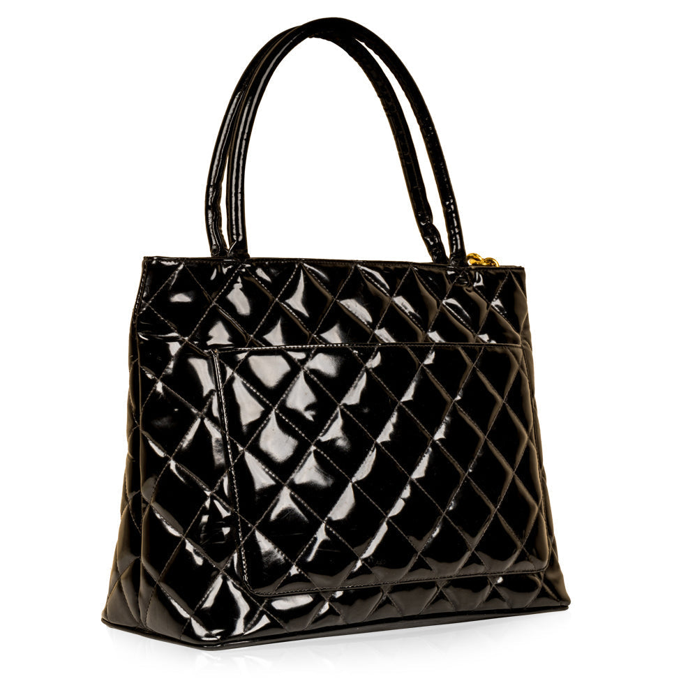 Chanel Cc Medallion Tote - Patent