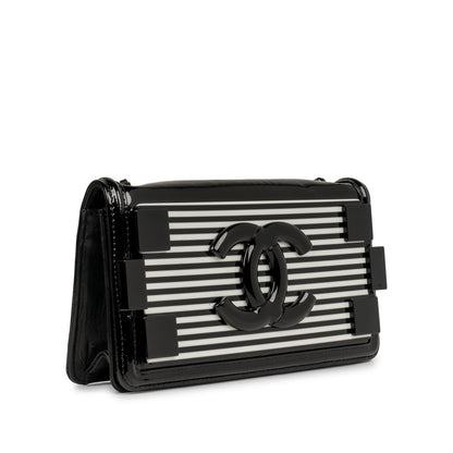 Chanel Boy Bag Patent Leather Black Shoulder Bag
