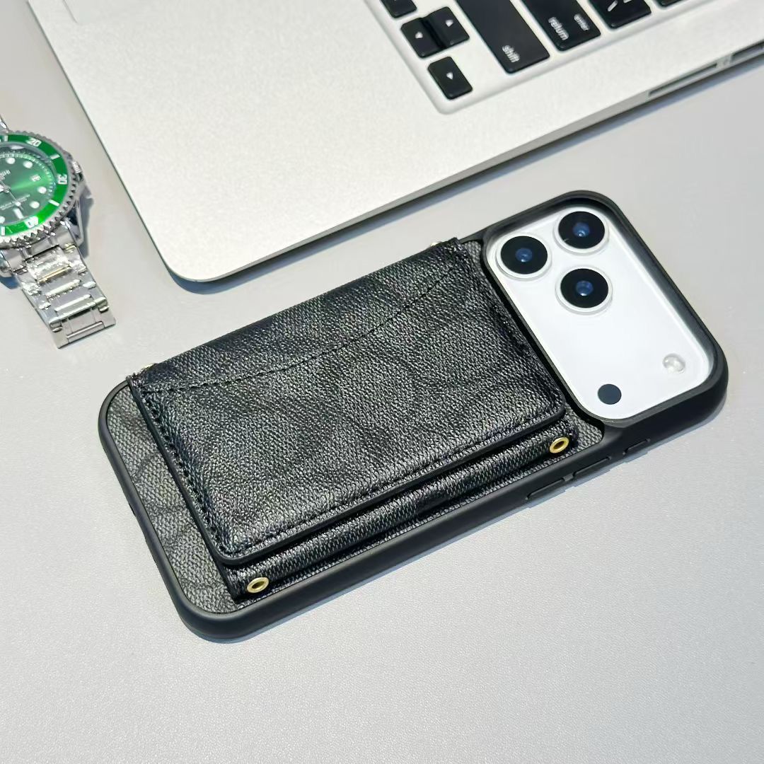 Signature iPhone 17 iPhone Case Coach