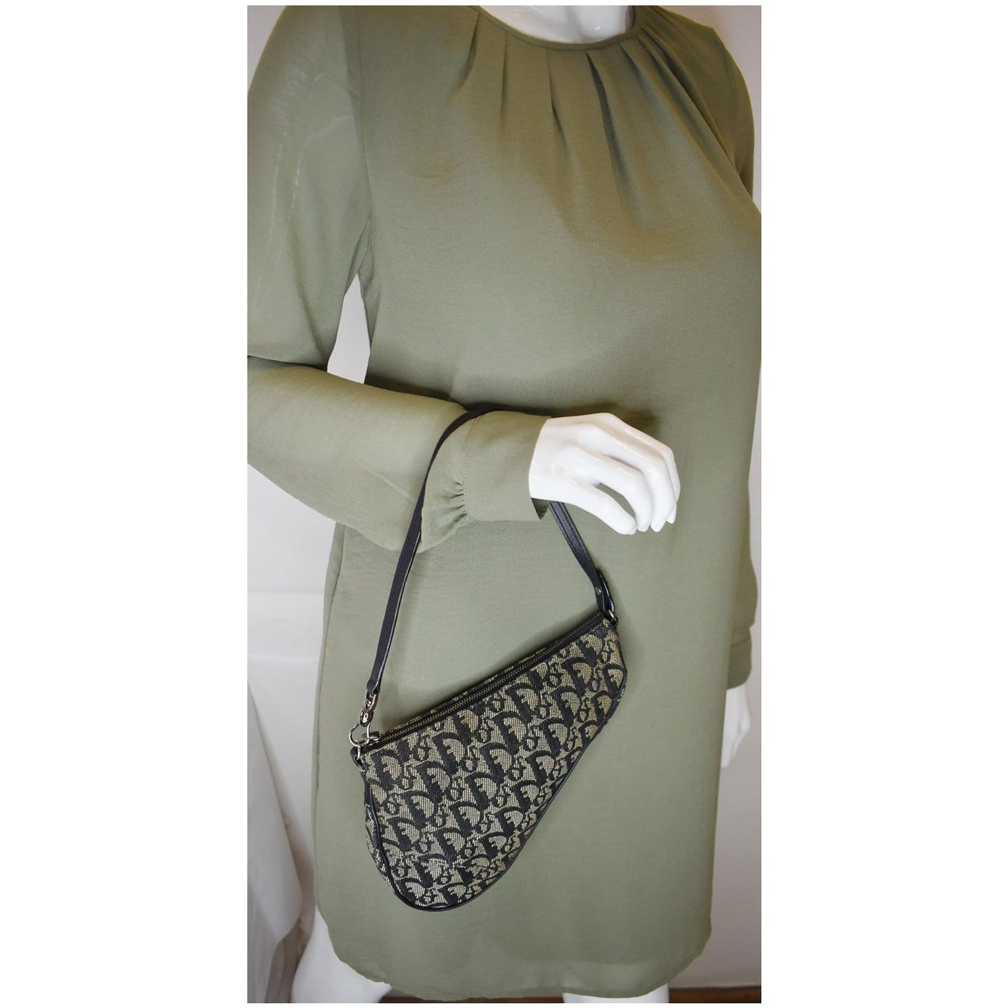 CHRISTIAN DIOR Mini Saddle Monogram Pochette Shoulder Bag Black