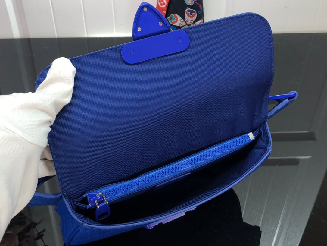 Louis Vuitton S Lock Sling Bag