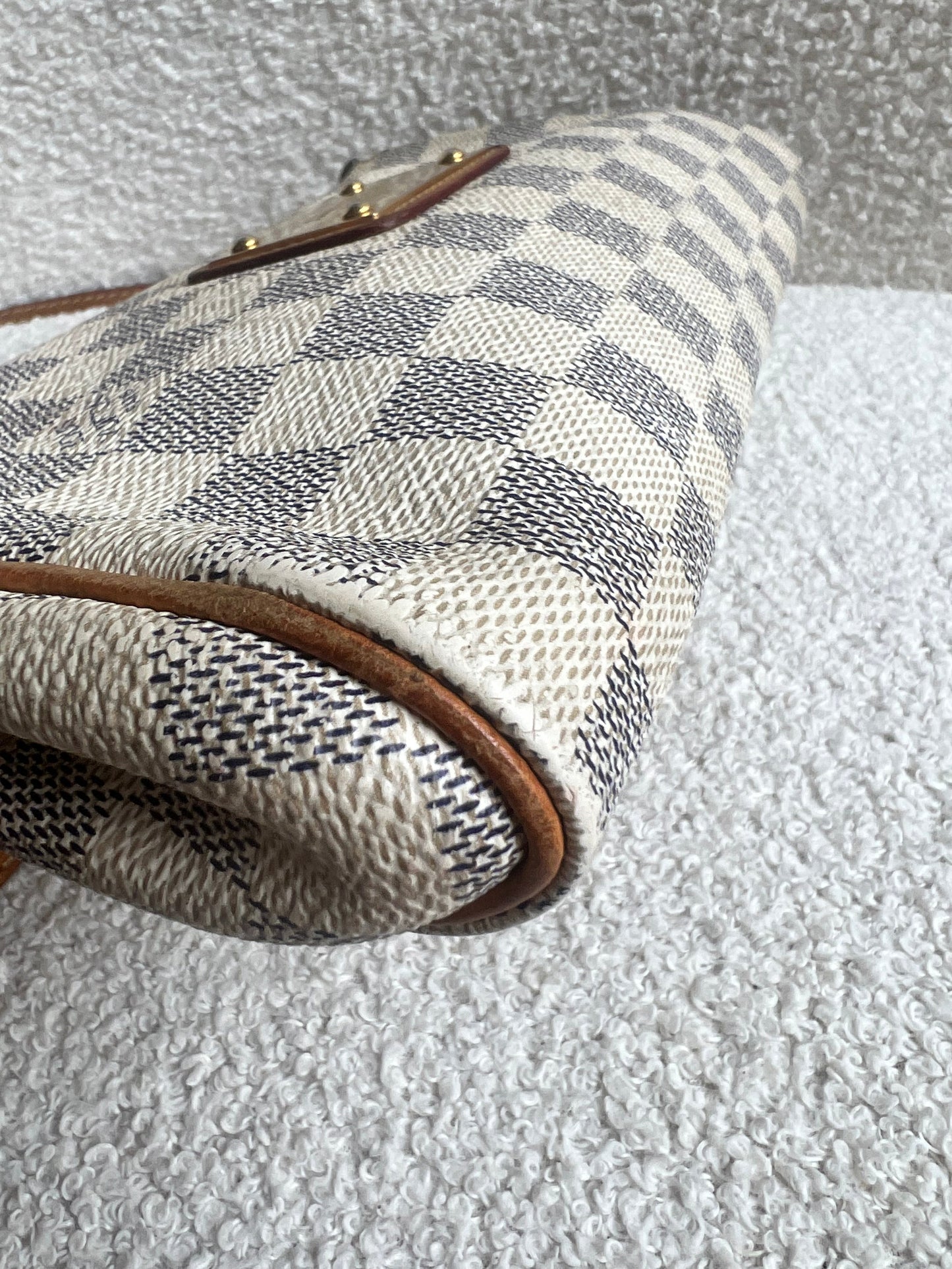 Louis Vuitton Eva Clutch Damier Azur