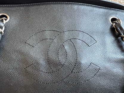 Chanel Vintage Caviar Timeless CC Chain Tote