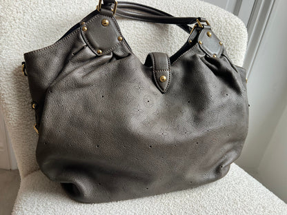 Louis Vuitton Gris Pearl Monogram Mahina Leather L Bag