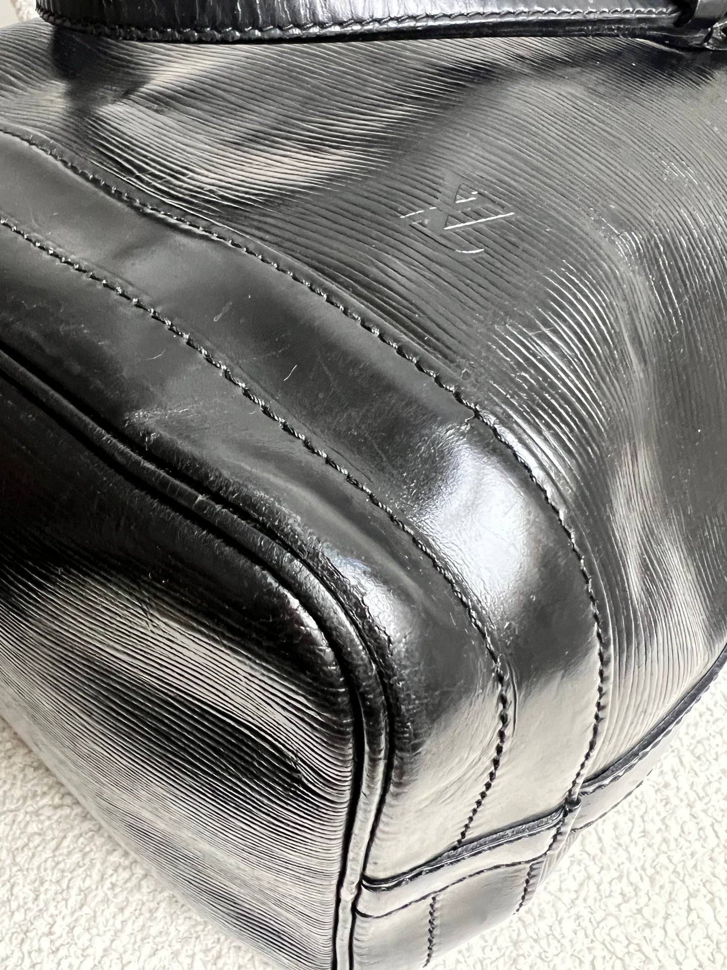 Louis Vuitton Black Epi Noe GM
