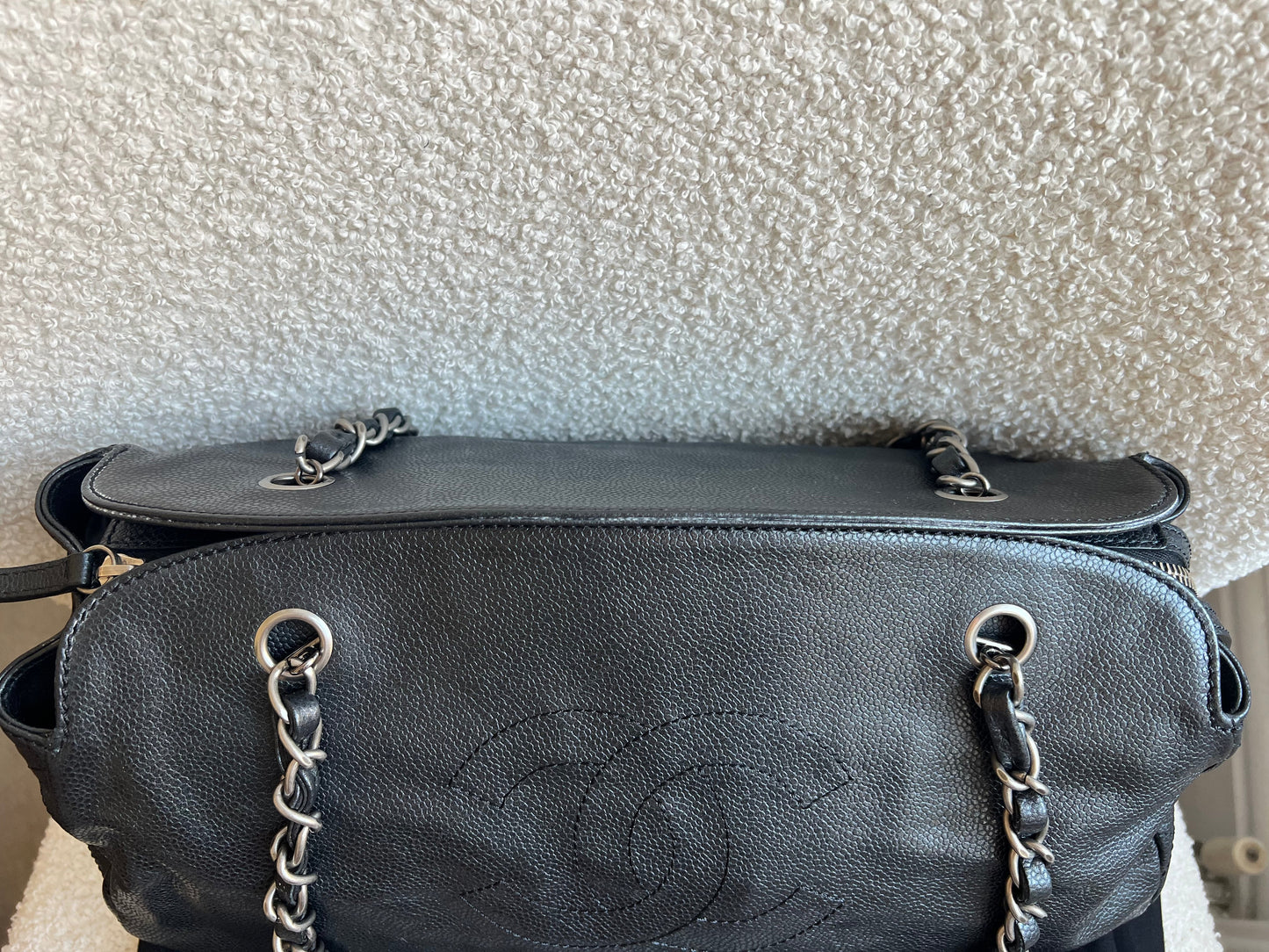 Chanel Vintage Caviar Timeless CC Chain Tote