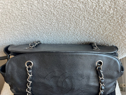 Chanel Vintage Caviar Timeless CC Chain Tote