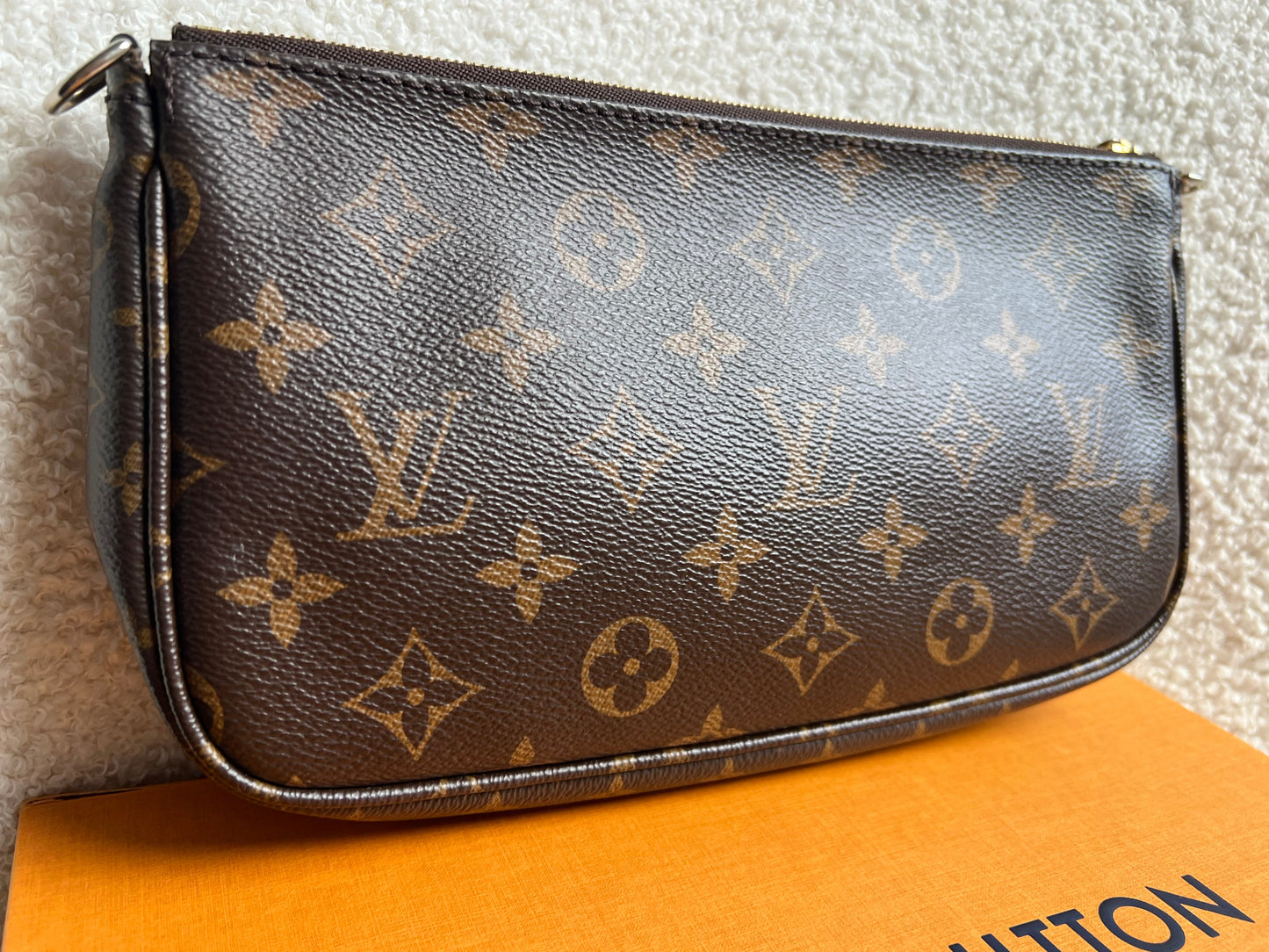 Louis Vuitton Multi Pochette Accessoires Khaki (RRP £2070)