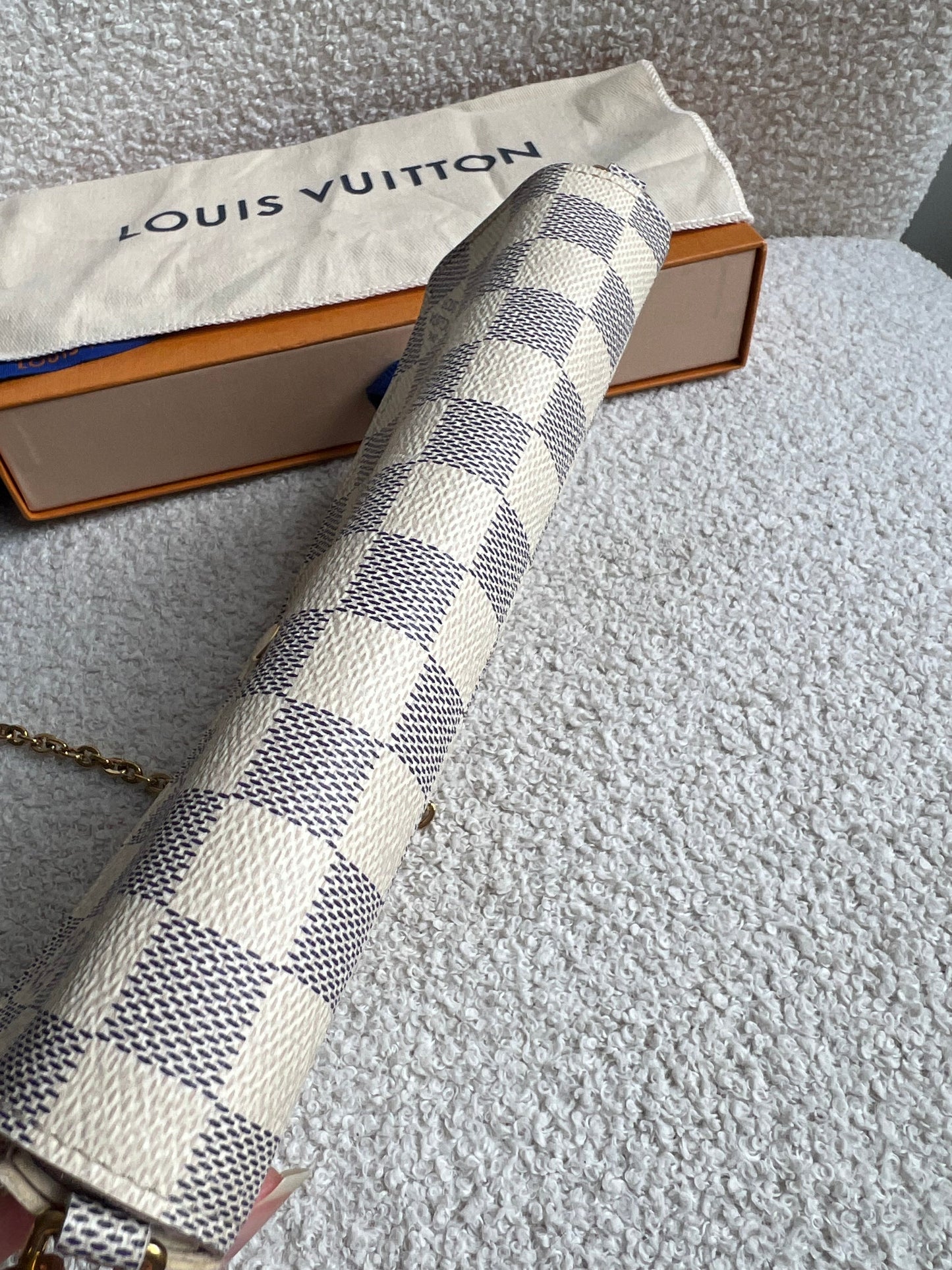 Louis Vuitton Felicie Pochette Damier Azur (RRP £1110)