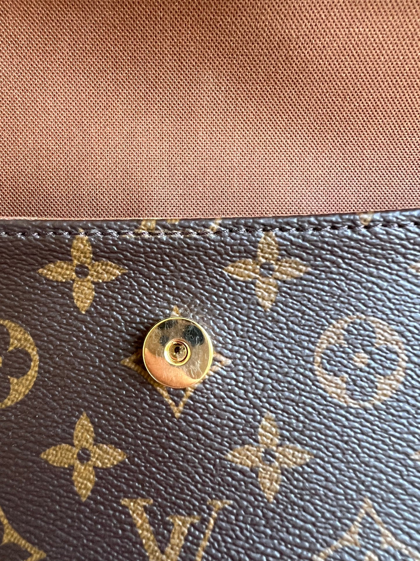 Louis Vuitton Ivy Wallet on Chain Bag Monogram Canvas (RRP £1,370)