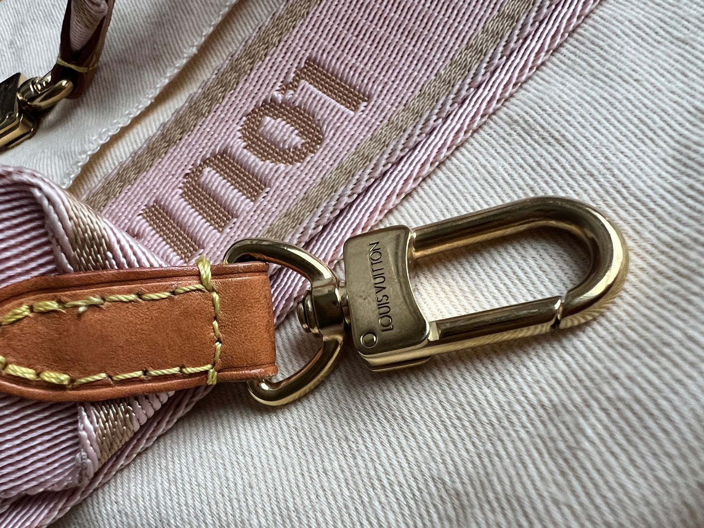 Louis Vuitton Multi Pochette Accessoires Rose Chiaro (RRP £2030)