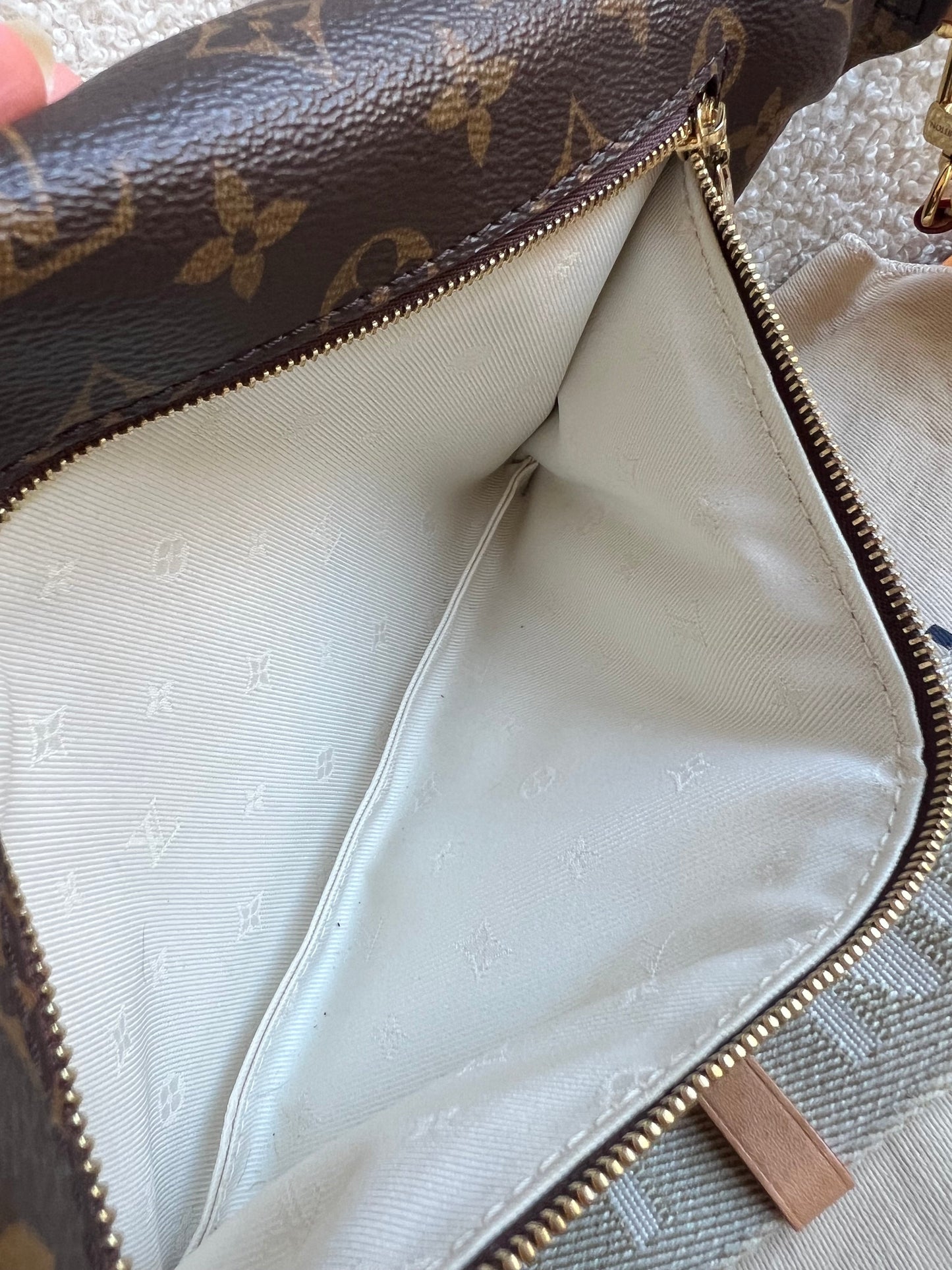 Louis Vuitton High Rise Bumbag in Monogram Canvas (RRP £1470)