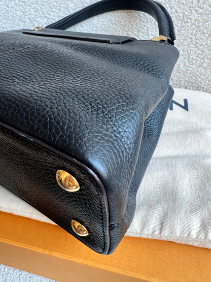 Louis Vuitton Capucines MM Black with Silver Hardware (RRP £4,350)