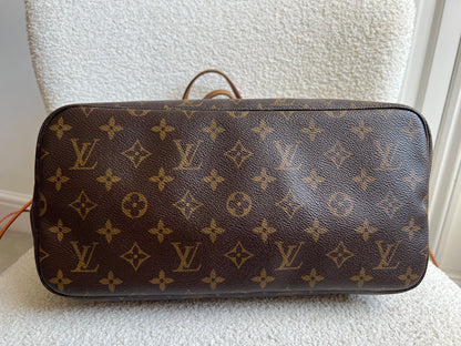 Louis Vuitton Neverfull MM Monogram Beige