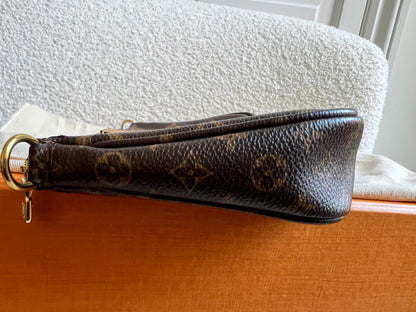 Louis Vuitton Multi Pochette Accessoires Khaki (RRP £2030)