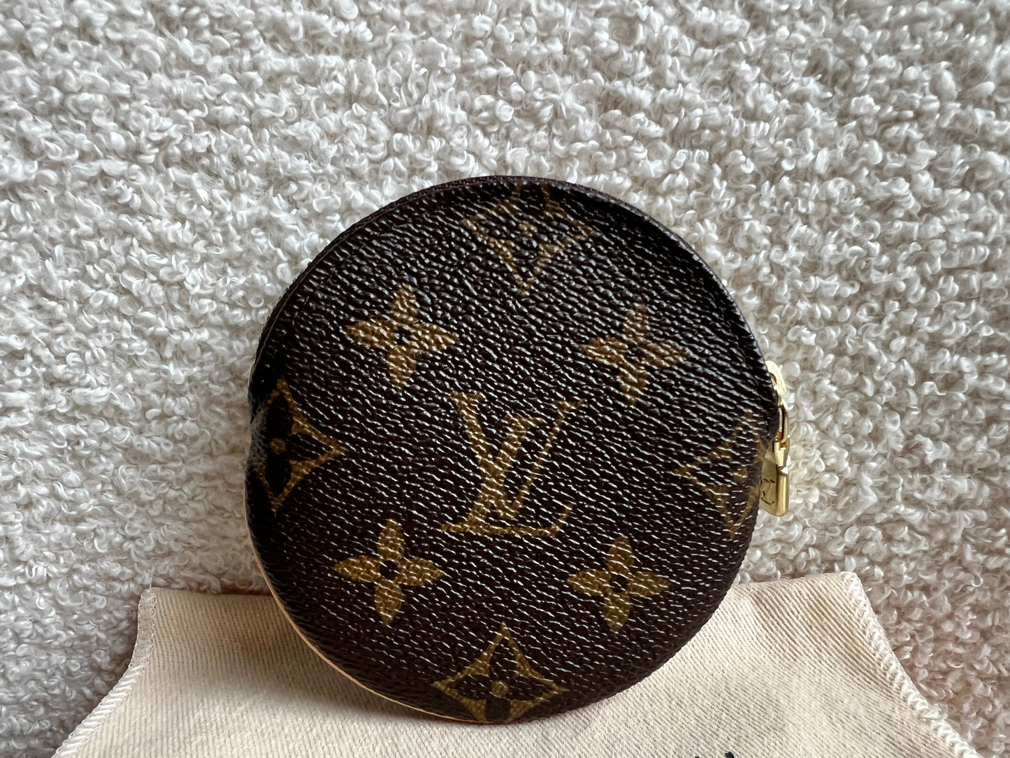 Louis Vuitton Round Coin Purse Monogram