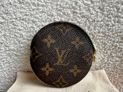 Louis Vuitton Round Coin Purse Monogram
