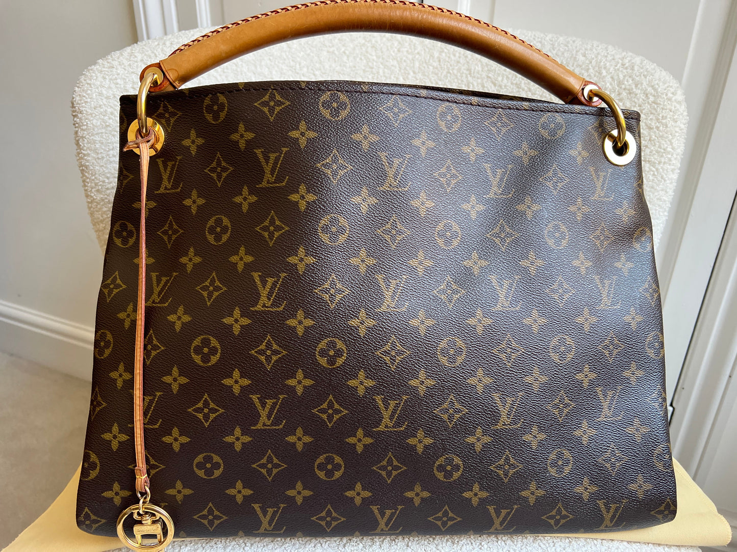 Louis Vuitton Artsy MM Monogram (RRP £1,940)