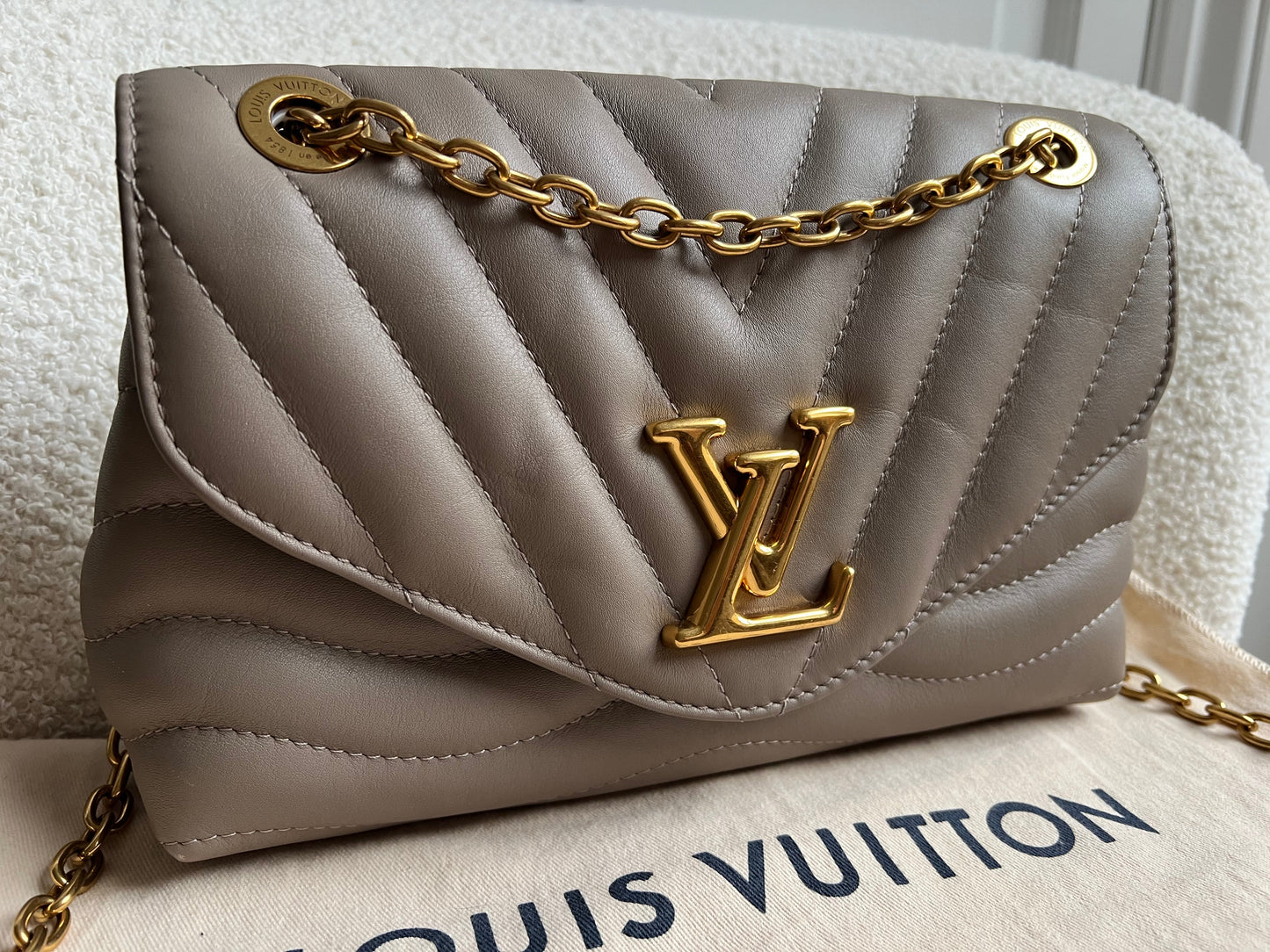Louis Vuitton Taupe New Wave Chain Bag MM (RRP £2310)