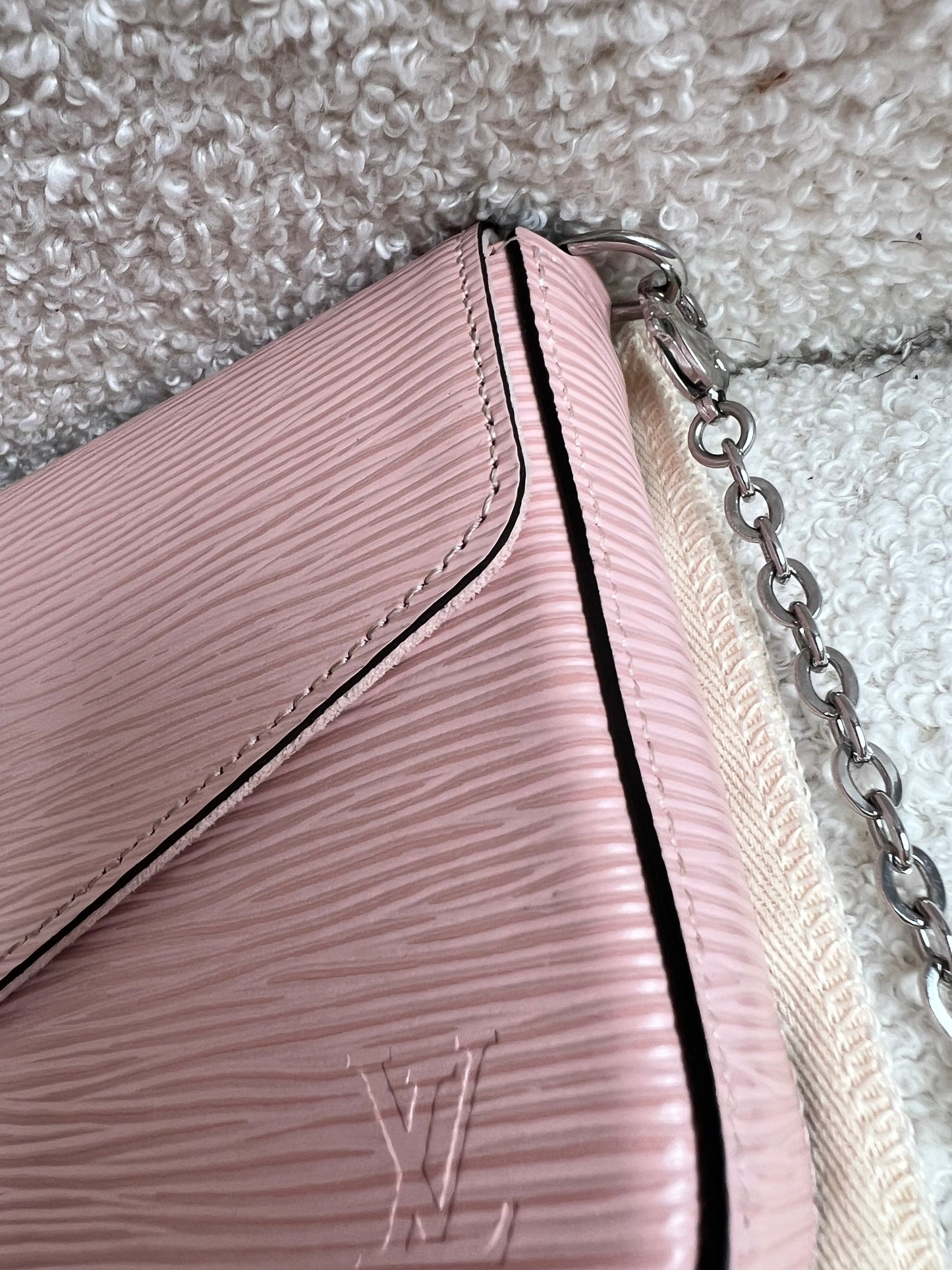 Louis Vuitton Felicie Pochette Rose Ballerine Epi (RRP £1160)