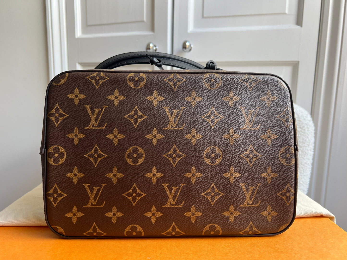 Louis Vuitton Neo Noe Monogram and Black (RRP £1,830)